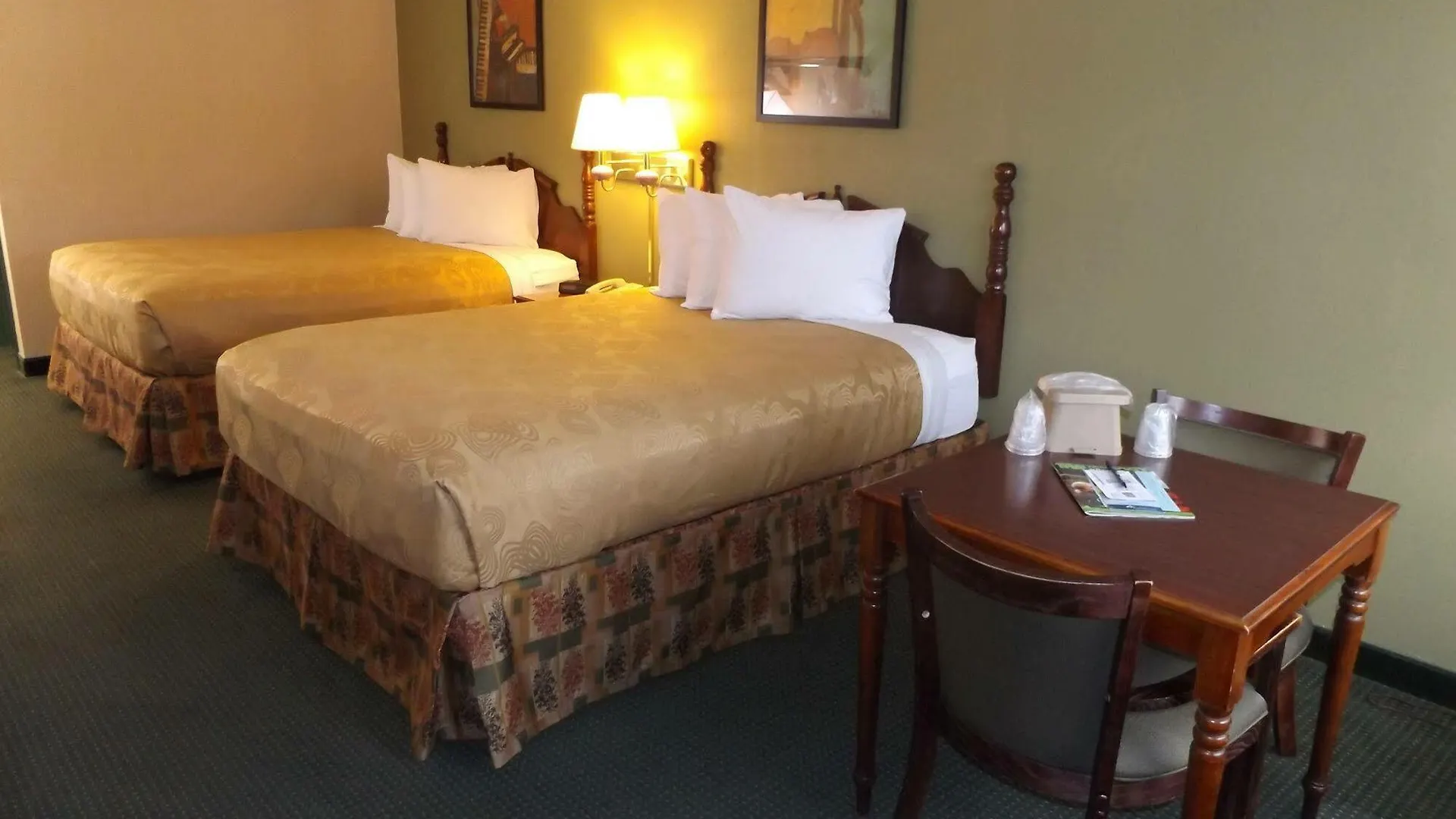 Hotel Angel Near Imax, A Travelodge By Wyndham 3*