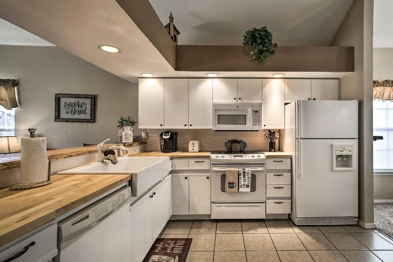 Lakefront Getaway Near Marina And Fishing! Apartamento *