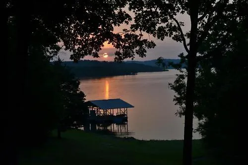 Hotel Anchor On The Lake