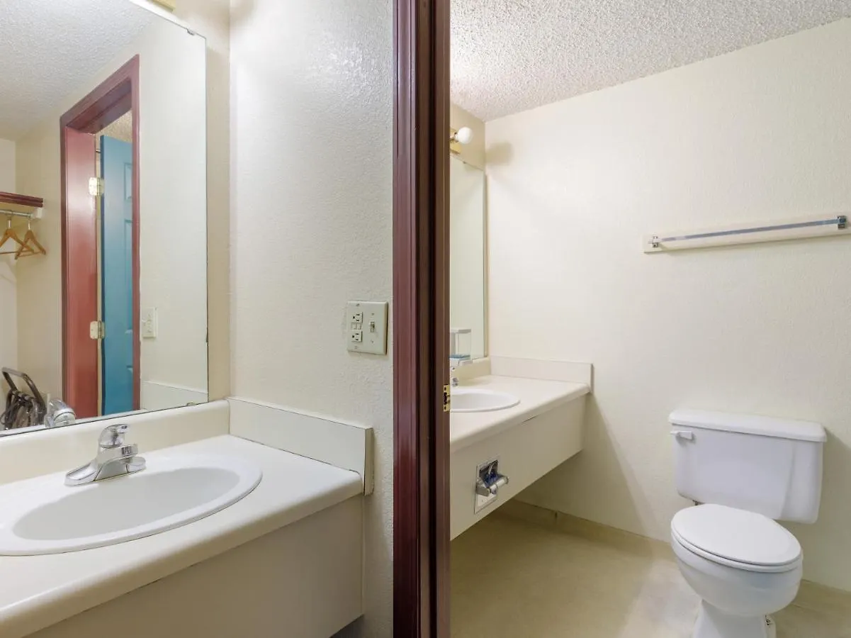 Oyo Victorian Palace 2* Branson