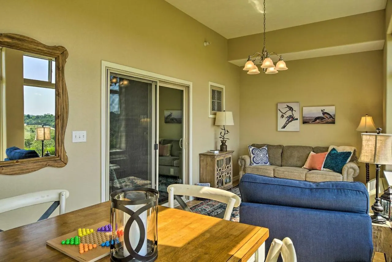 דירה With Table Rock Lake Views, Near Strip