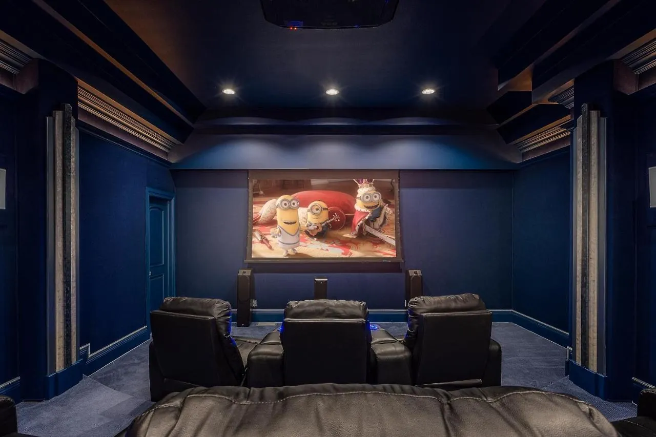 Hébergement de vacances 17500sqft Private Estate Indoorpool Hottub Big Lakeview Tennis Court Theater Sdc