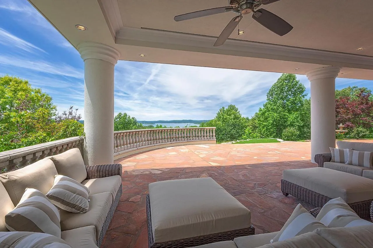 17500sqft Private Estate Indoorpool Hottub Big Lakeview Tennis Court Theater Sdc Hébergement de vacances Branson