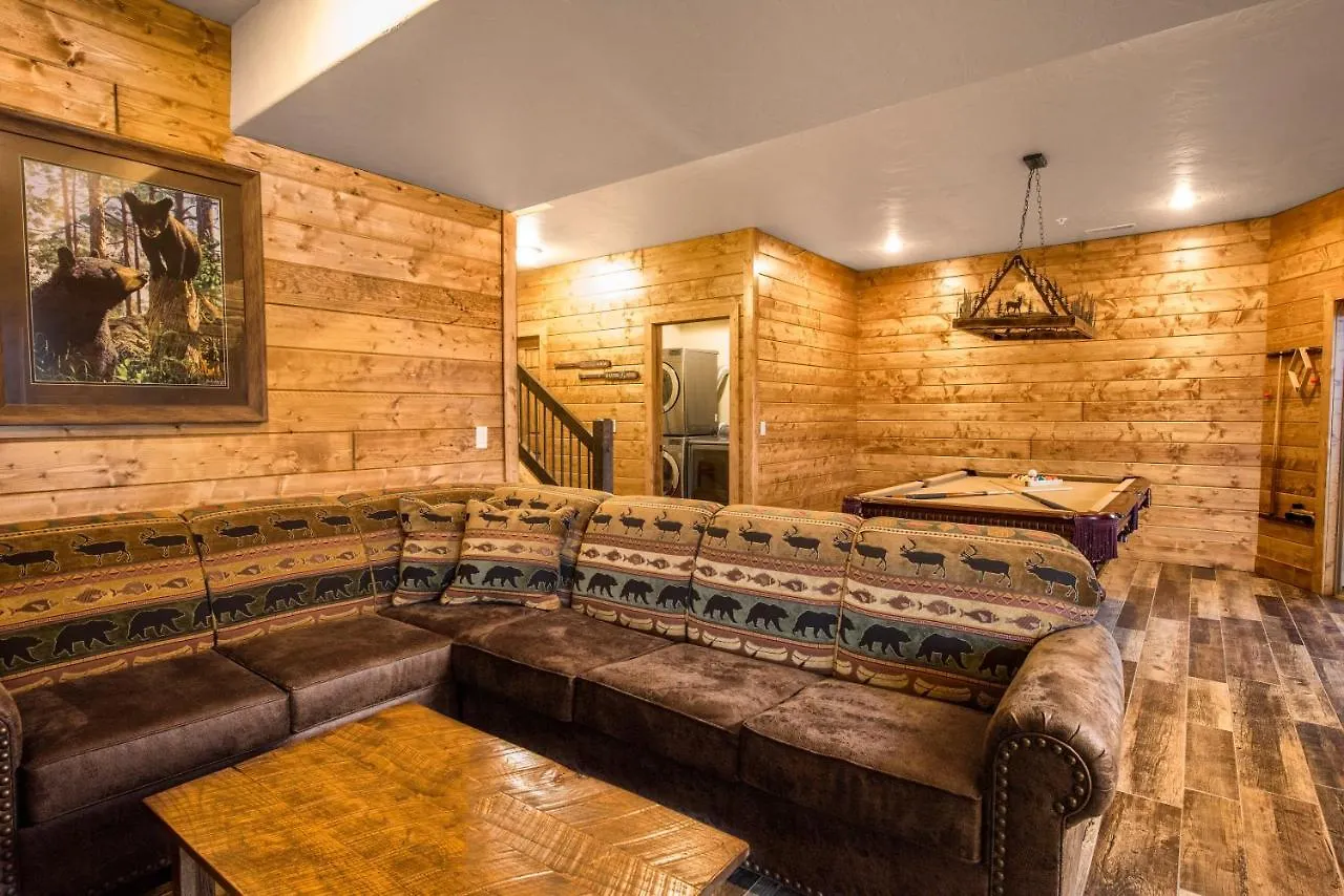 Watermill Cove Luxury 8bed 8ba Lakefront Huge Pool 2 Miles To Sdc Minigolf * בראנסון