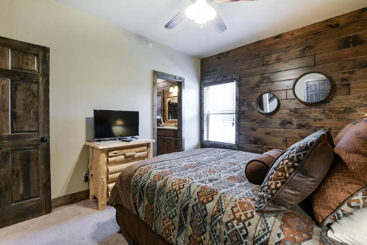 Watermill Cove Luxury Lakefront Huge Pool Hot Tubs 2mi To Silver Dollar