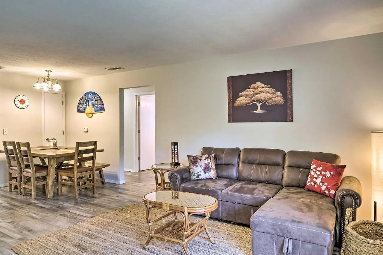 Centrally Located Brandon With Pool Access Appartement *
