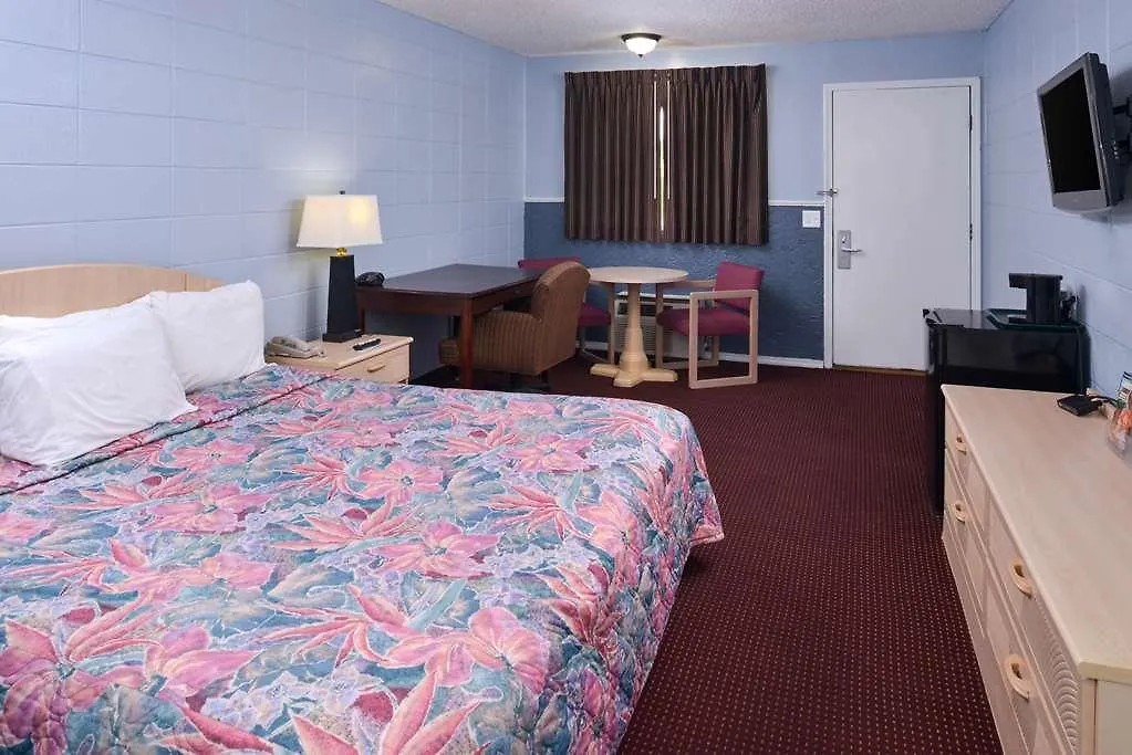 Americas Value & - Near The Strip 2* Branson