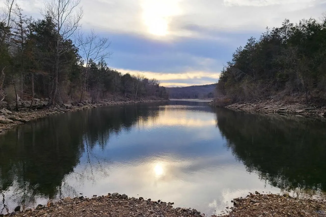 Lakeside 1 Mile To Silver Dollar City! アパート *
