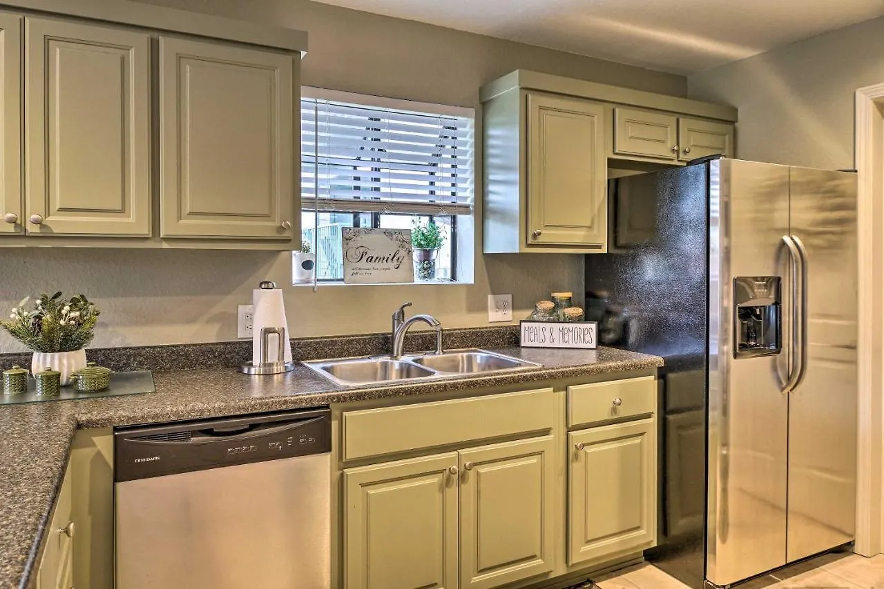 Apartmán Amidst Action With Pool Access And Golf!