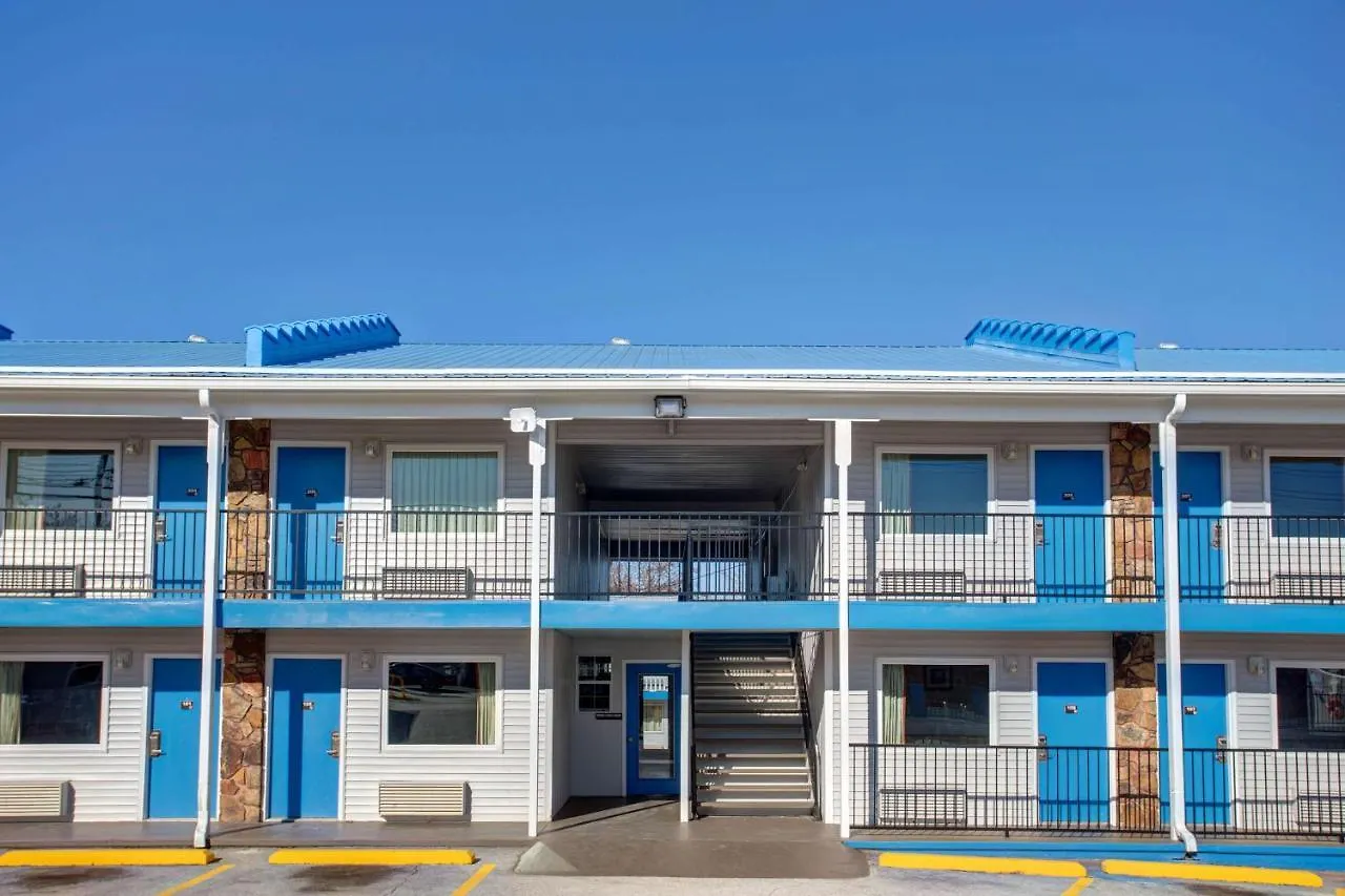 6 Branson, Mo Hotel