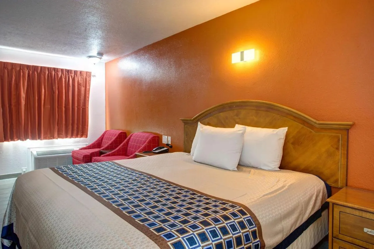 6 Branson, Mo Hotel 2*