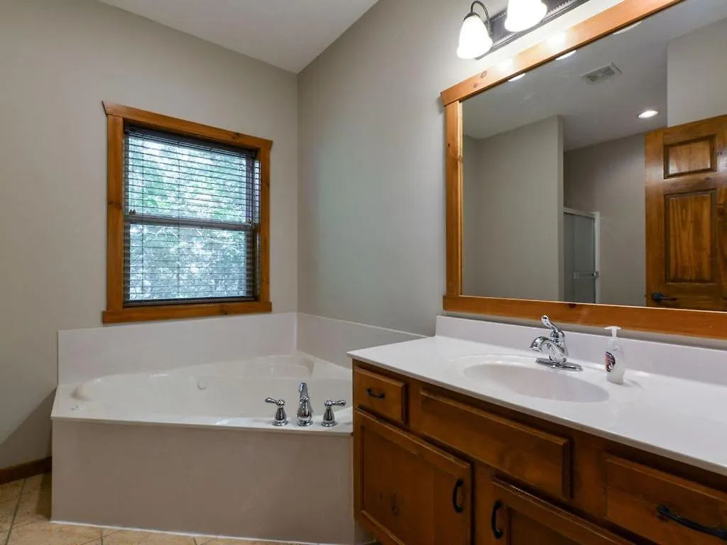 243 Holiday home Branson