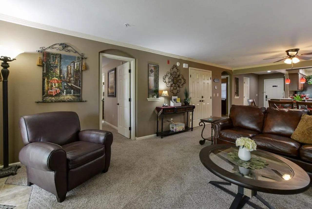 Apart Otel Luxury At Thousand Hills - Heart Of - Beautifully Remodeled - Spacious And Affordable Branson