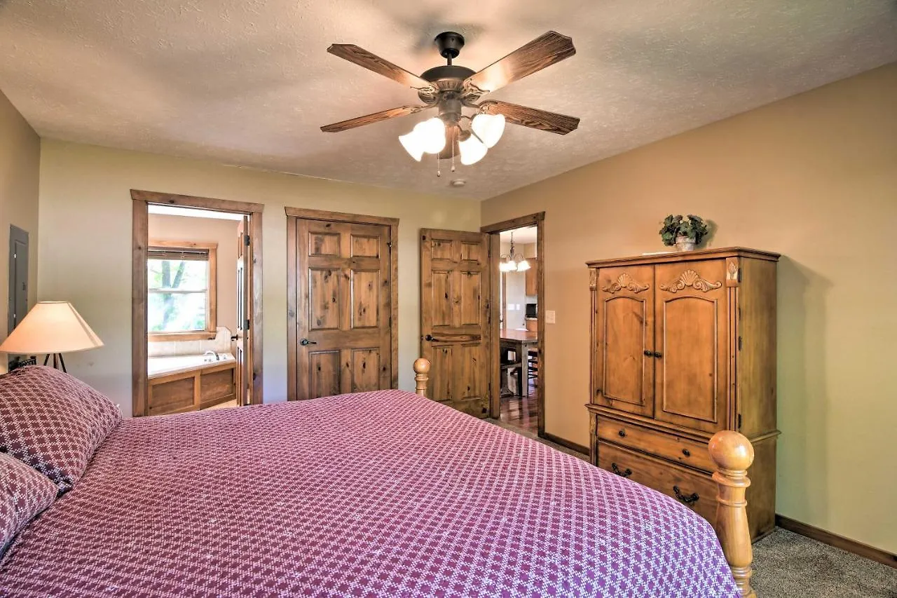 Refined Near Silver Dollar City! *