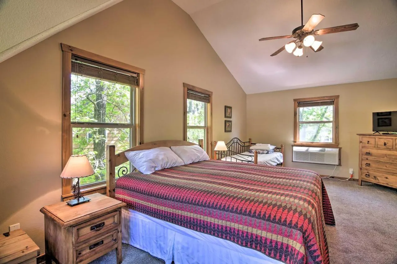 Casa vacanze Refined Near Silver Dollar City! Branson