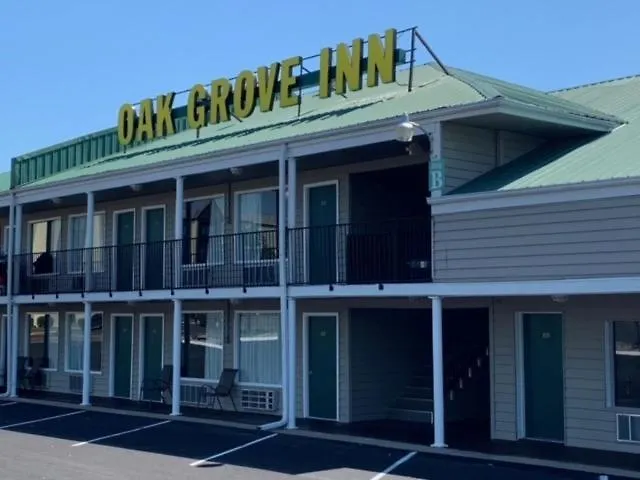 Oak Grove 3* Branson