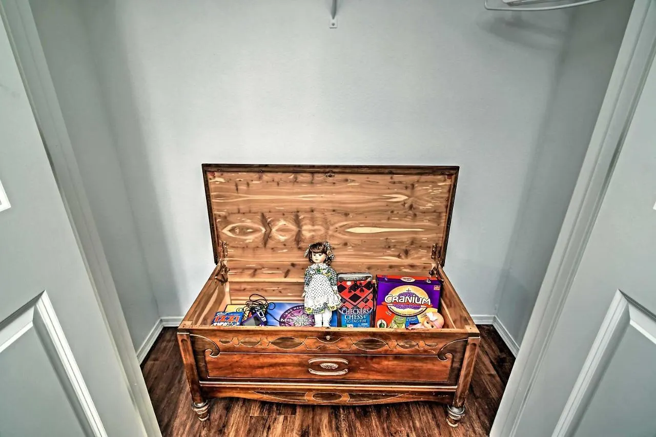 Apartamento Grandmas Attic Centrally Located Vintage Condo! *