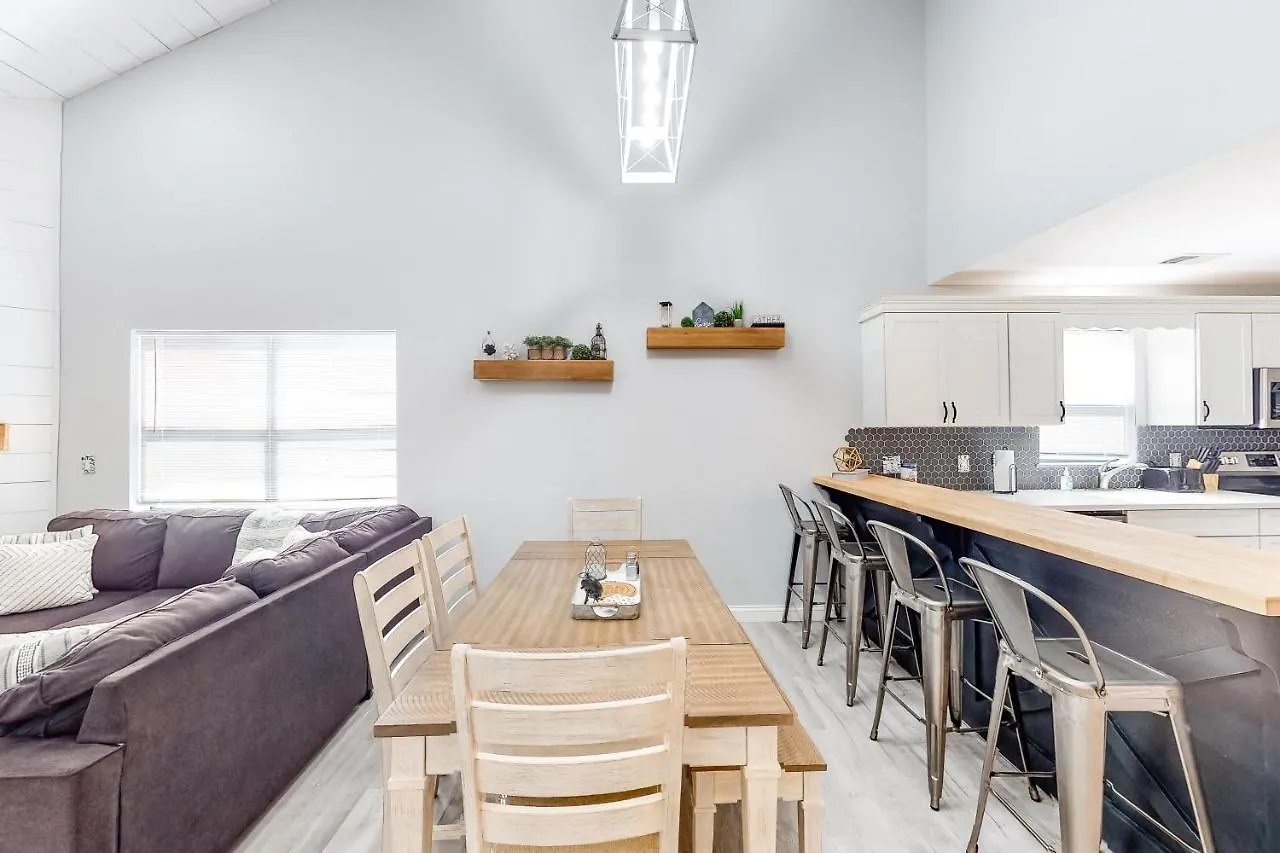 Lofty Retreat & Paradise Pointe Semesterbostad *