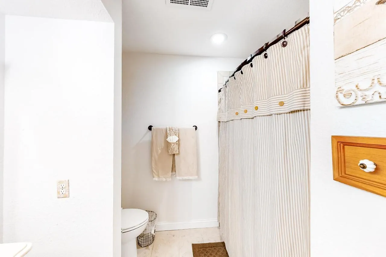 Lofty Retreat & Paradise Pointe Semesterbostad *