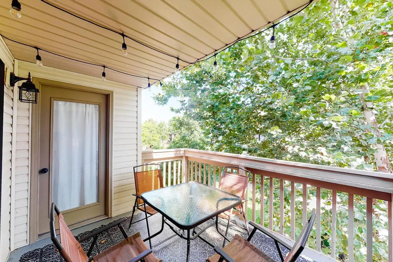 Semesterbostad Lofty Retreat & Paradise Pointe *
