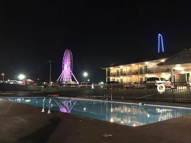 Oak Grove 3* Branson