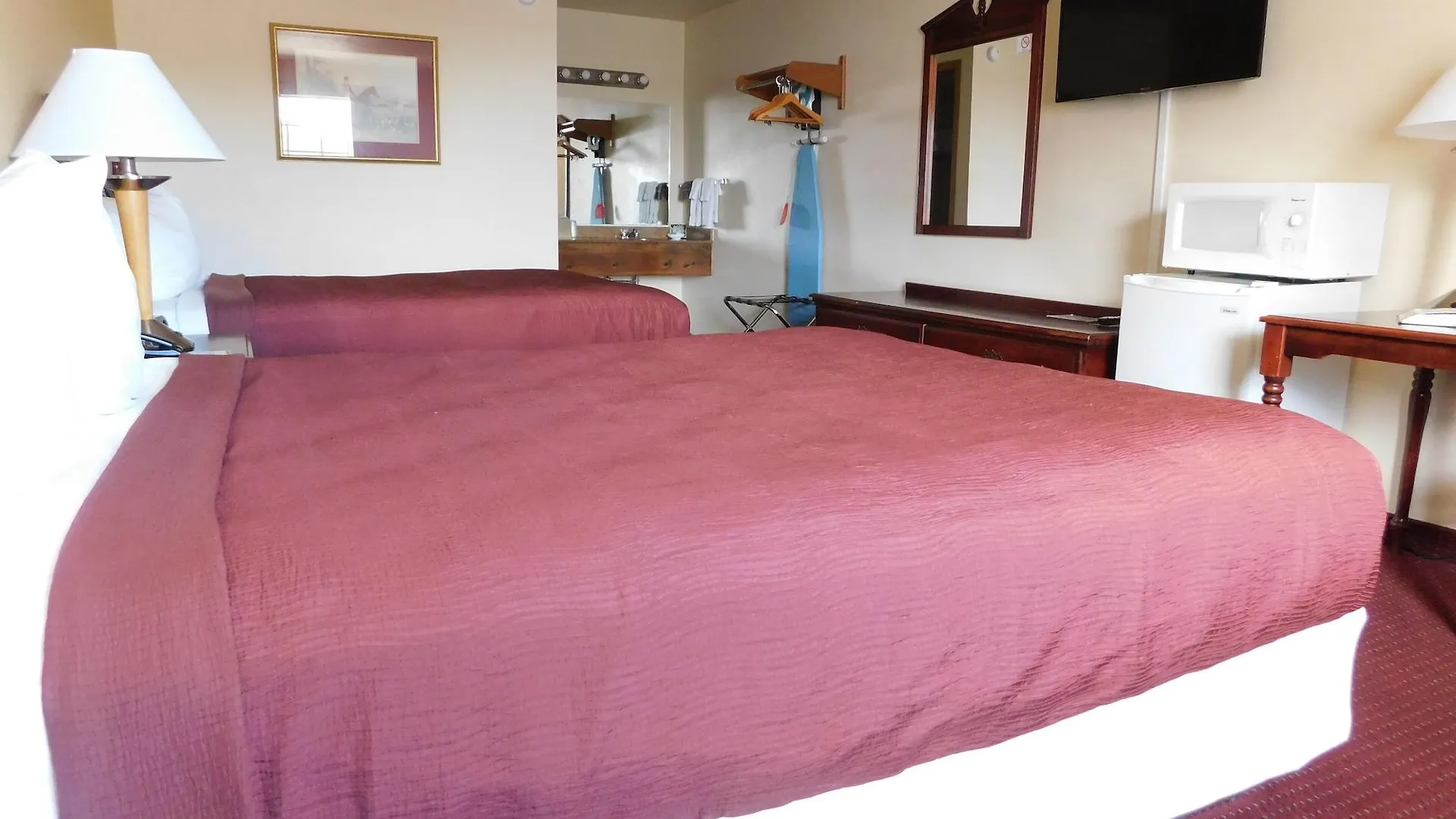 Carriage House 2*