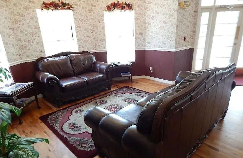 Carriage House 2*