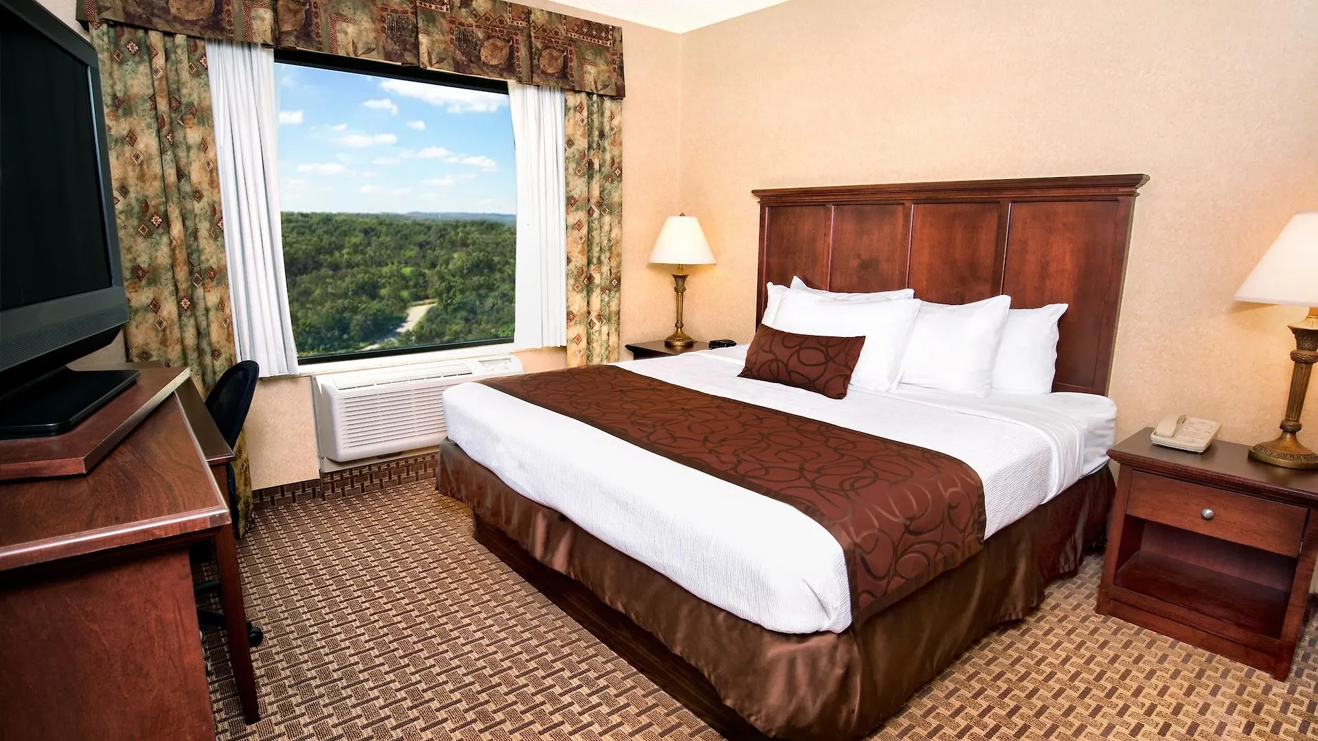 Grand Plaza 3* Branson