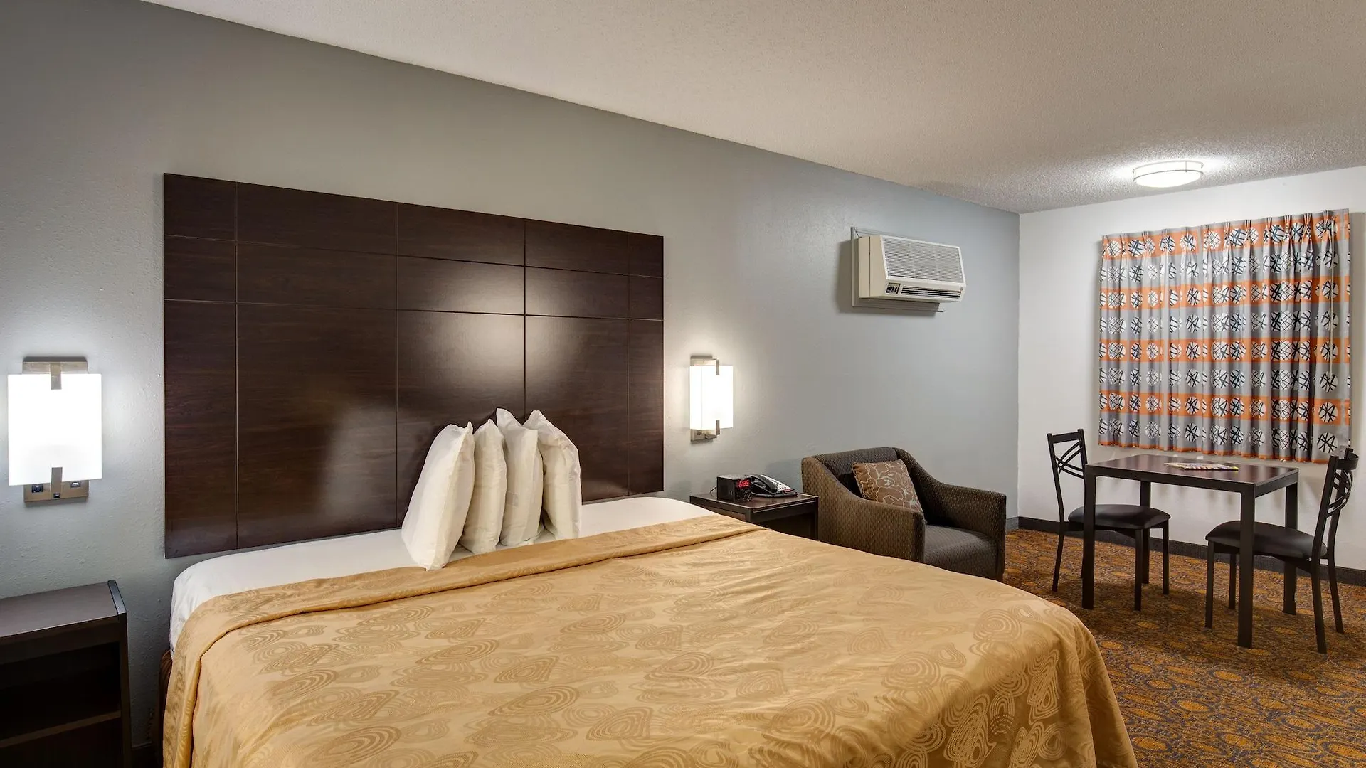 Hotel Howard Johnson By Wyndham Theatre District