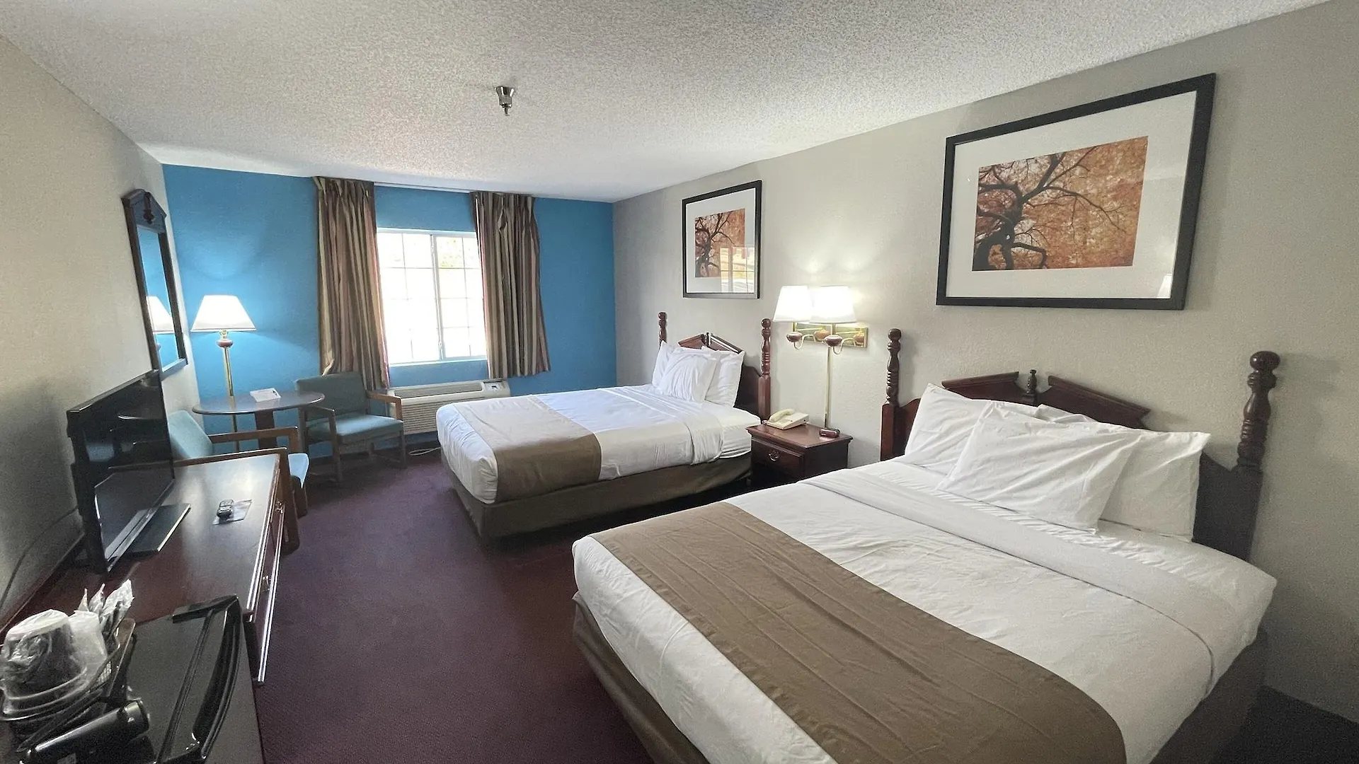 Scenic Hills Hotel 2*