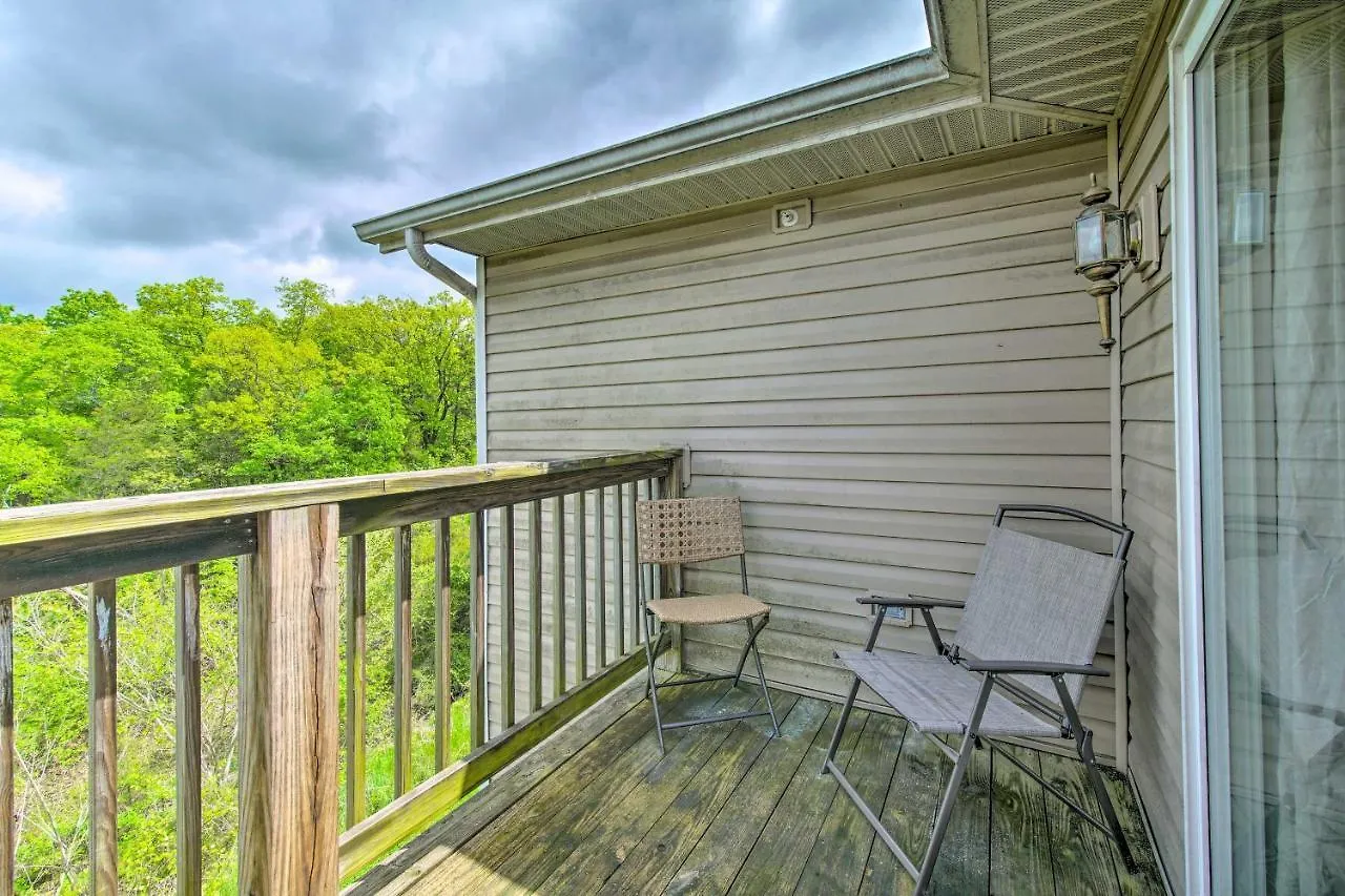 Cozy Retreat With Balcony, 2 Mi To 76 Strip * Branson