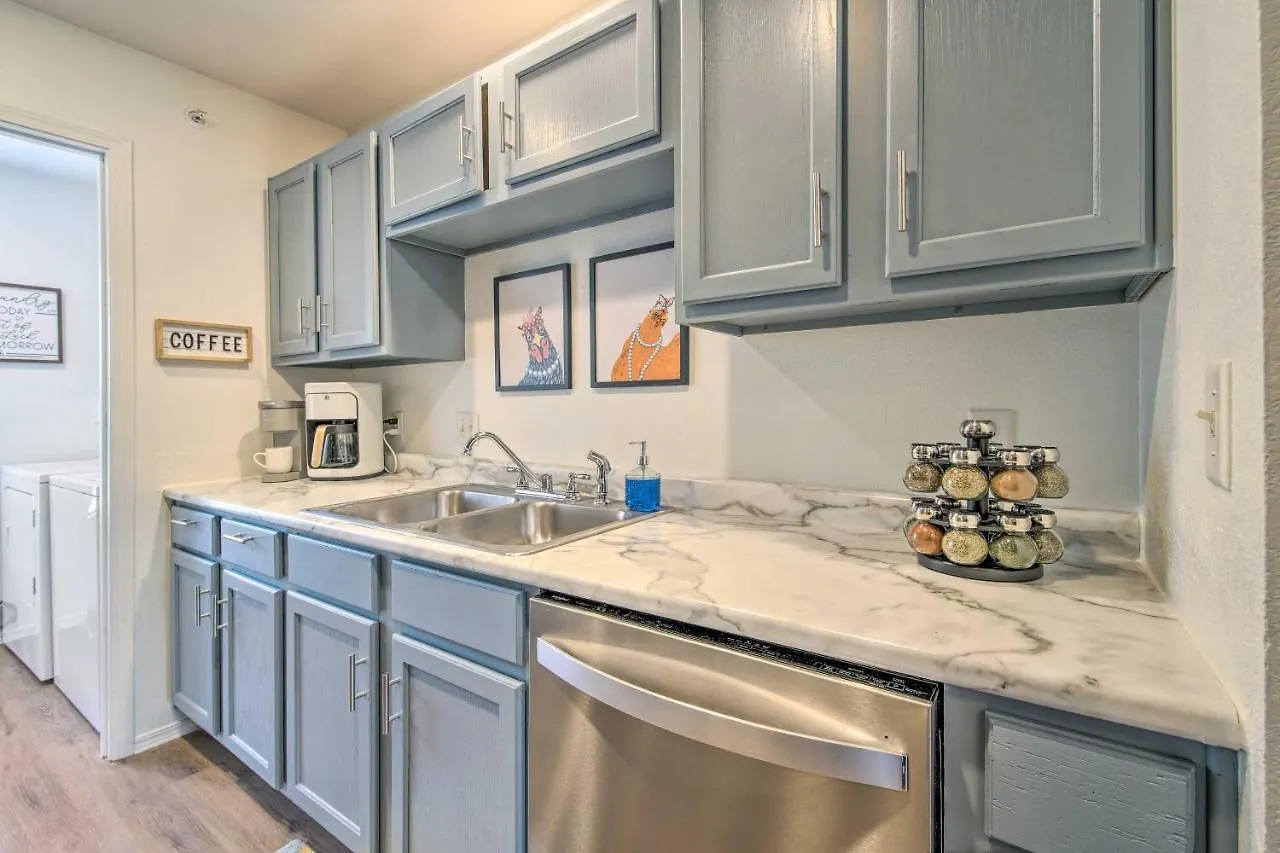 Cozy Retreat With Balcony, 2 Mi To 76 Strip * Branson
