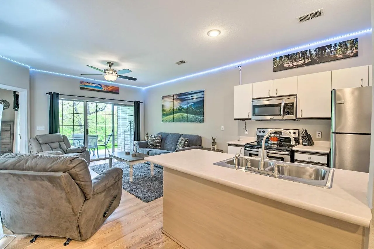 Ground-floor With Community Perks Apartment Branson