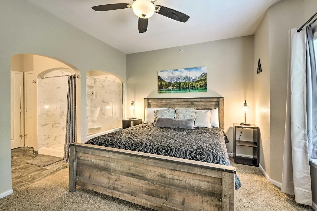 Ground-floor With Community Perks Apartment Branson