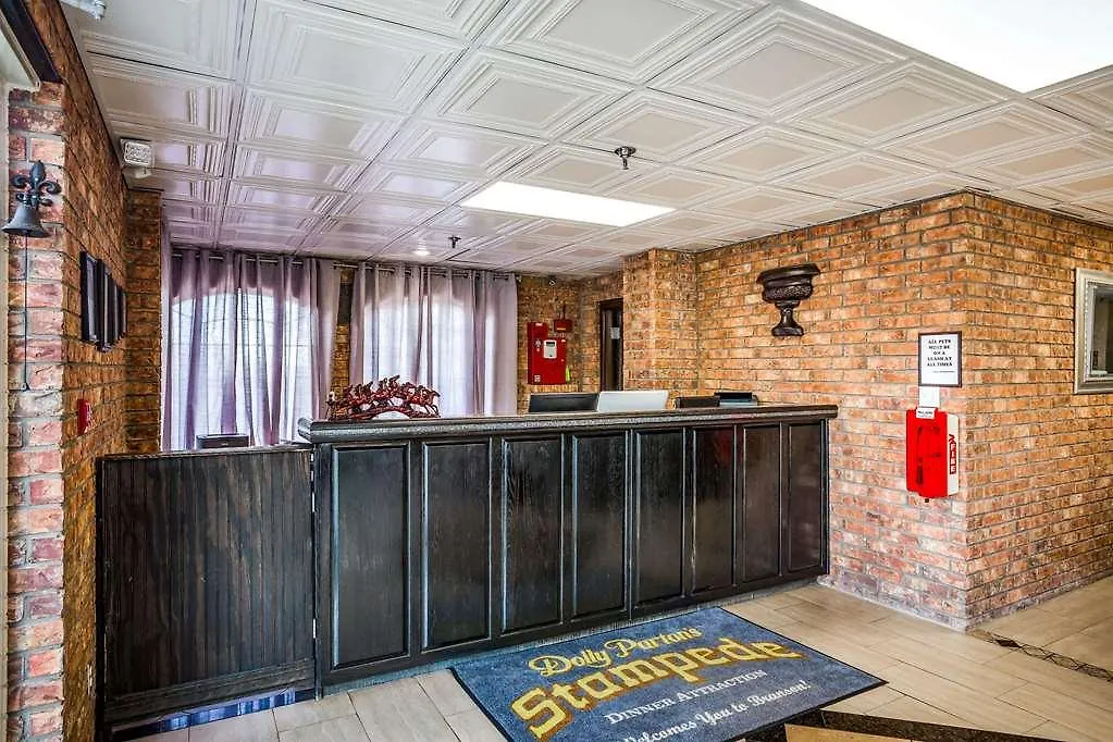 Rodeway Branson, Brick House Fogadó