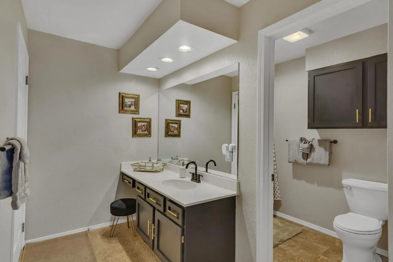 2 Bed Condo-the Greens At Thousand Hills-coffee Bar * Branson