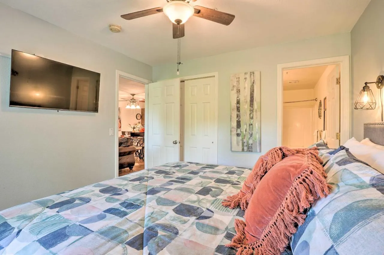 Sun-soaked Taneycomo With Furnished Patio * Branson