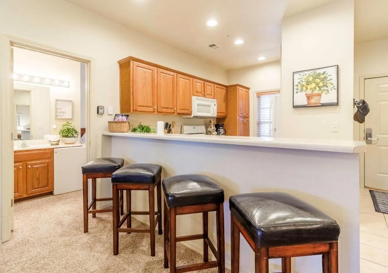 Pools Sleeps 10 Close To 76 Silver Dollar 0502 Branson