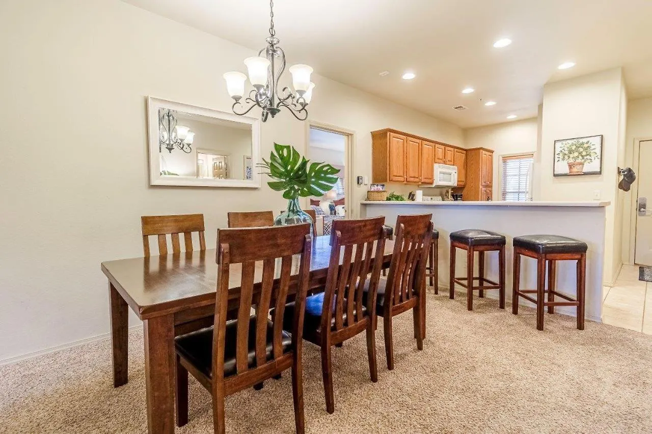 Apartmán Pools Sleeps 10 Close To 76 Silver Dollar 0502