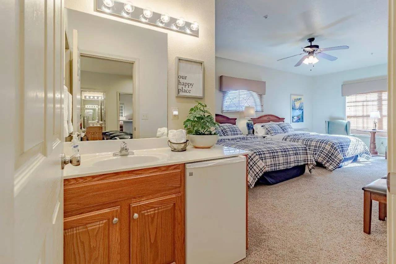 Pools Sleeps 10 Close To 76 Silver Dollar 0502 Branson