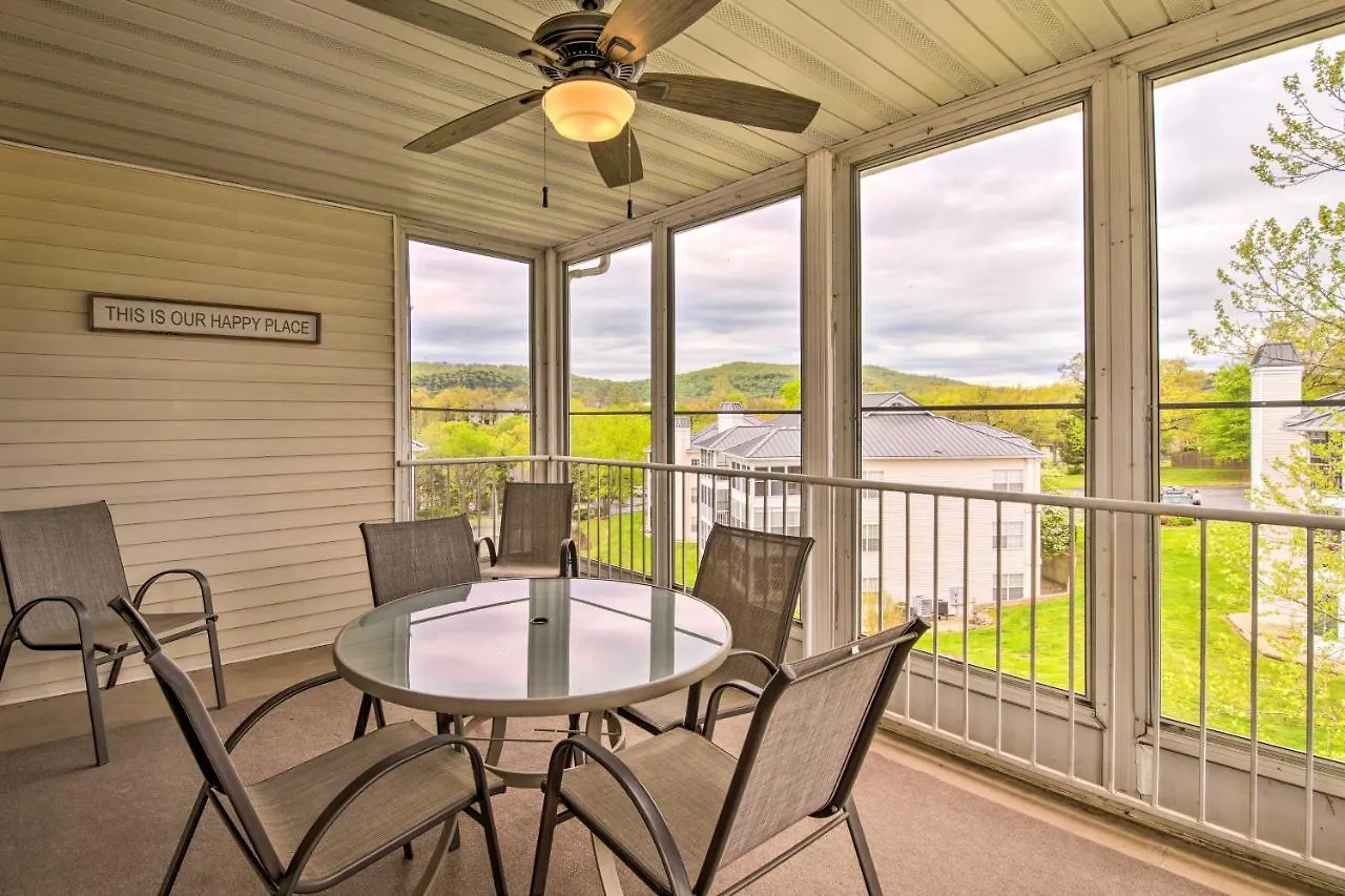 Cozy And Deluxe Balcony And Pool Access