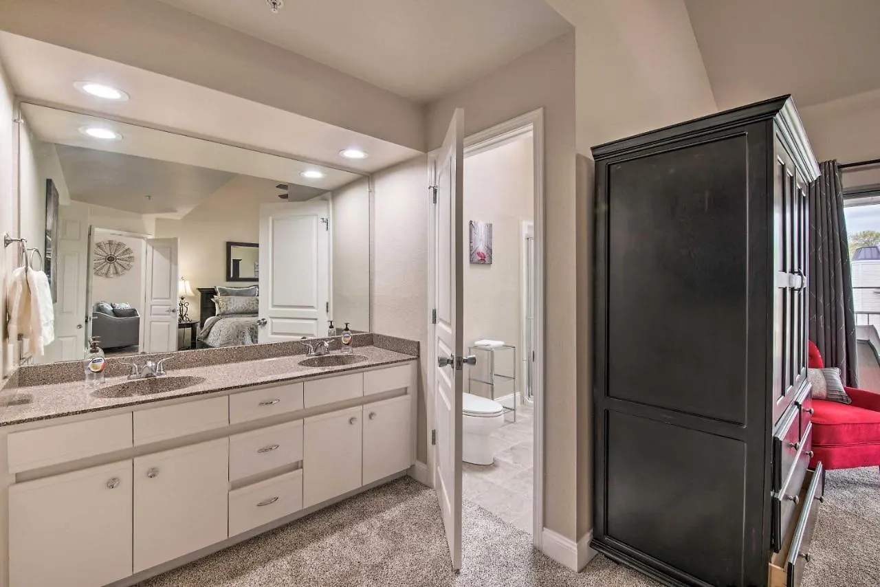 Διαμέρισμα Cozy And Deluxe Balcony And Pool Access