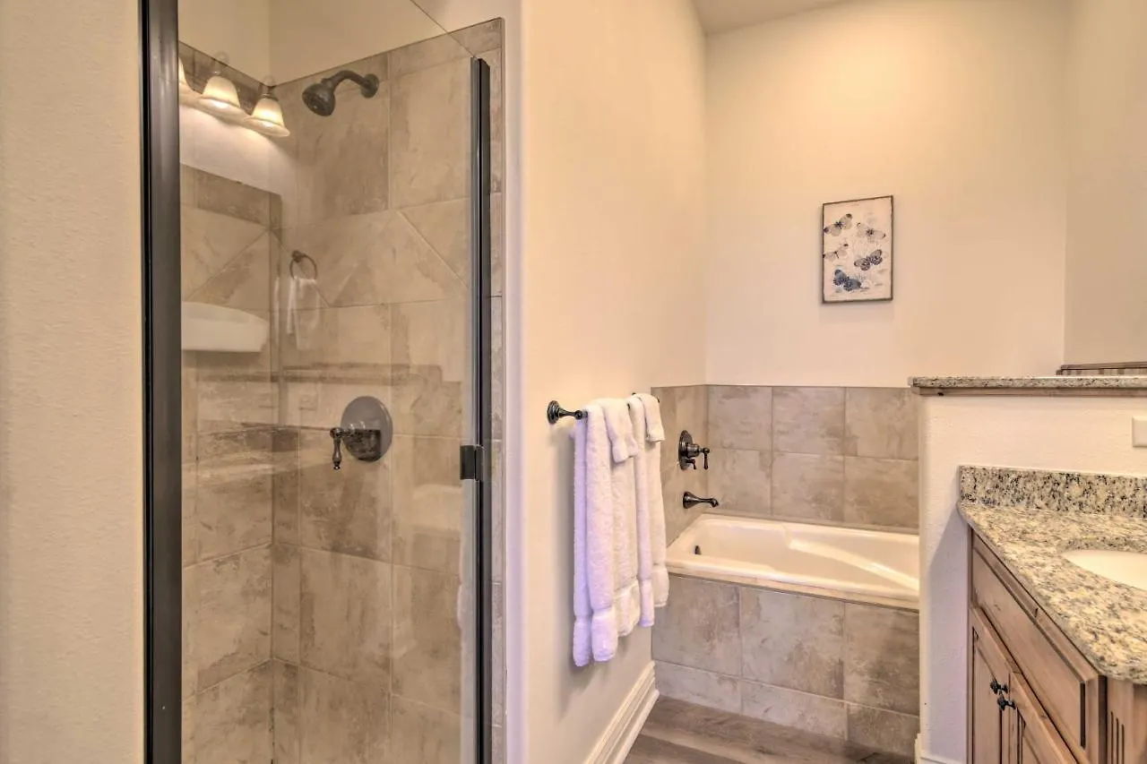 Apartment Luxe Retreat With Mtn Views And Pool Access! Branson