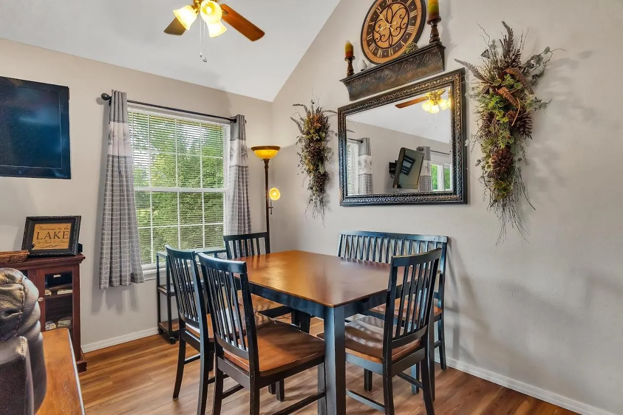 Tuscany On Taneycomo Branson