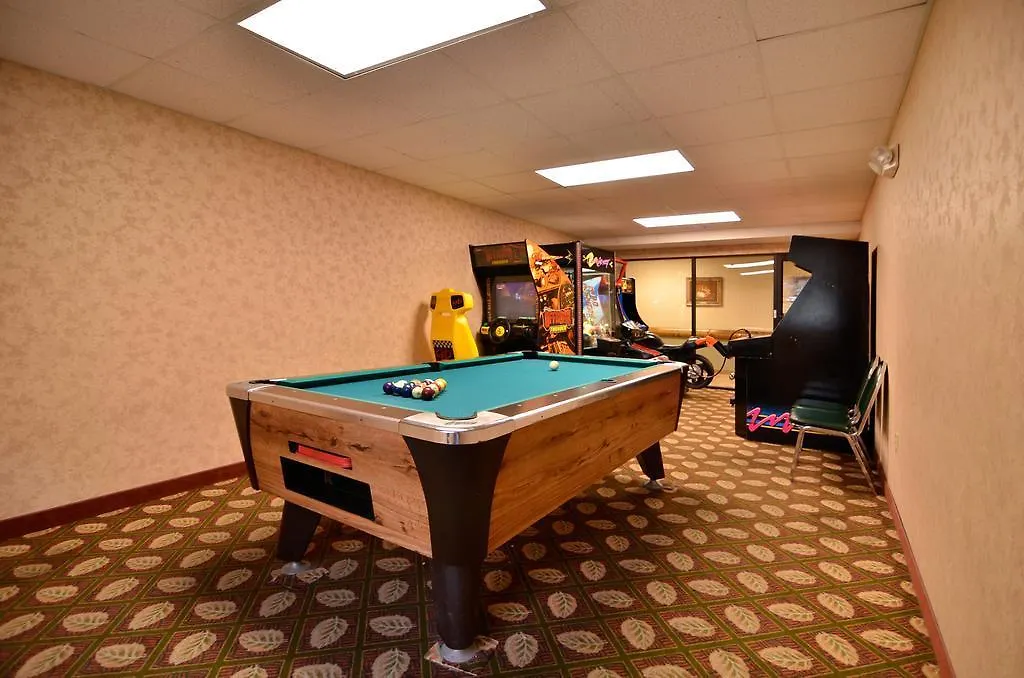Comfort & Meadows Hotel 3*
