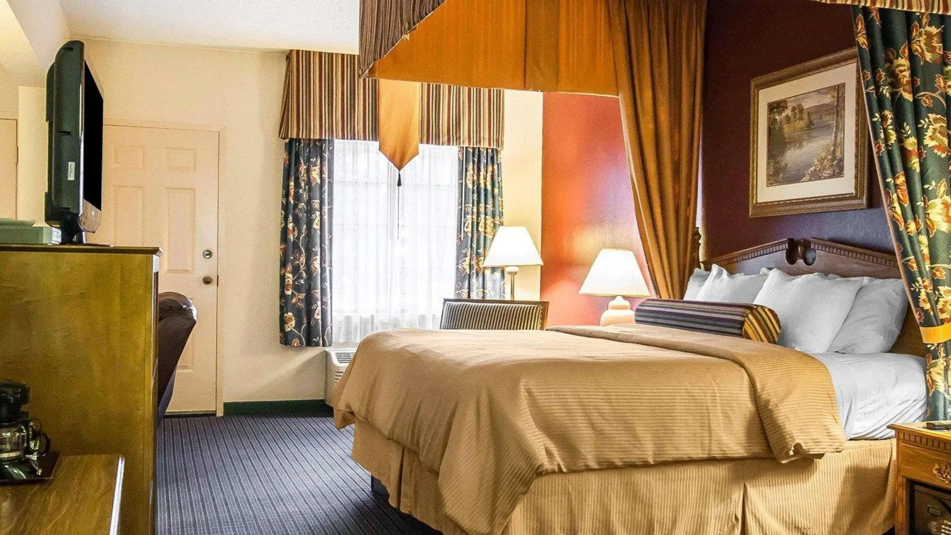 Hotel Clarion 3*