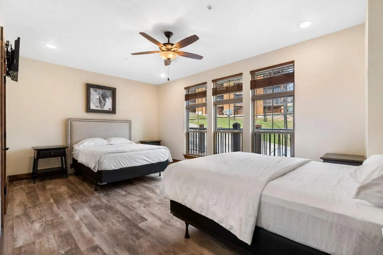 Holiday home Luxe Gaming Paradise W Breathtaking Views Indoor Pool Close To Sdc