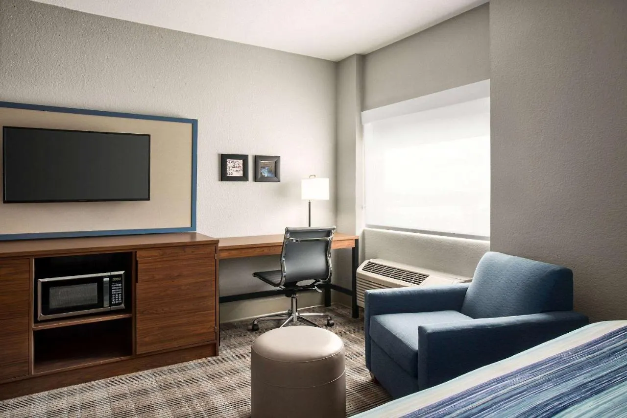 Americinn By Wyndham & Conference Center Otel
