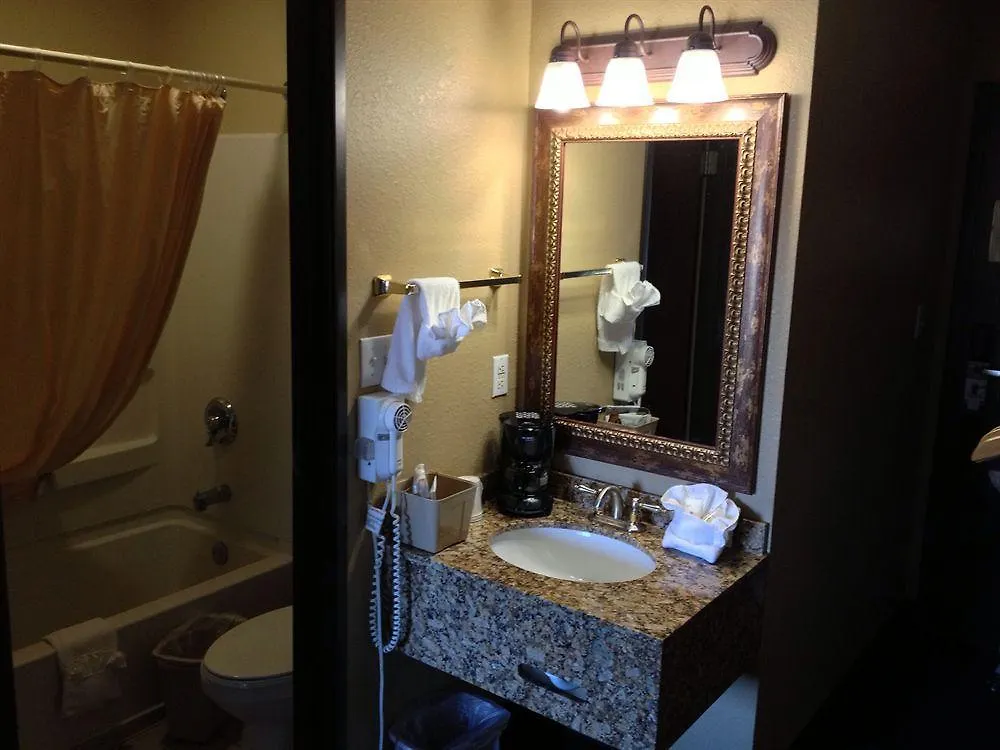 The Stone Castle & Conference Center 3*