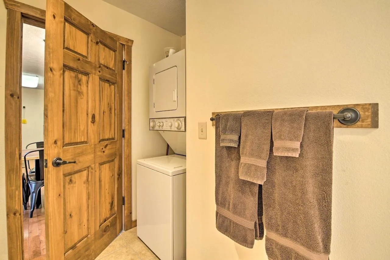 Cozy Rustic River Family Retreat Near Sdc! Tatil Evi
